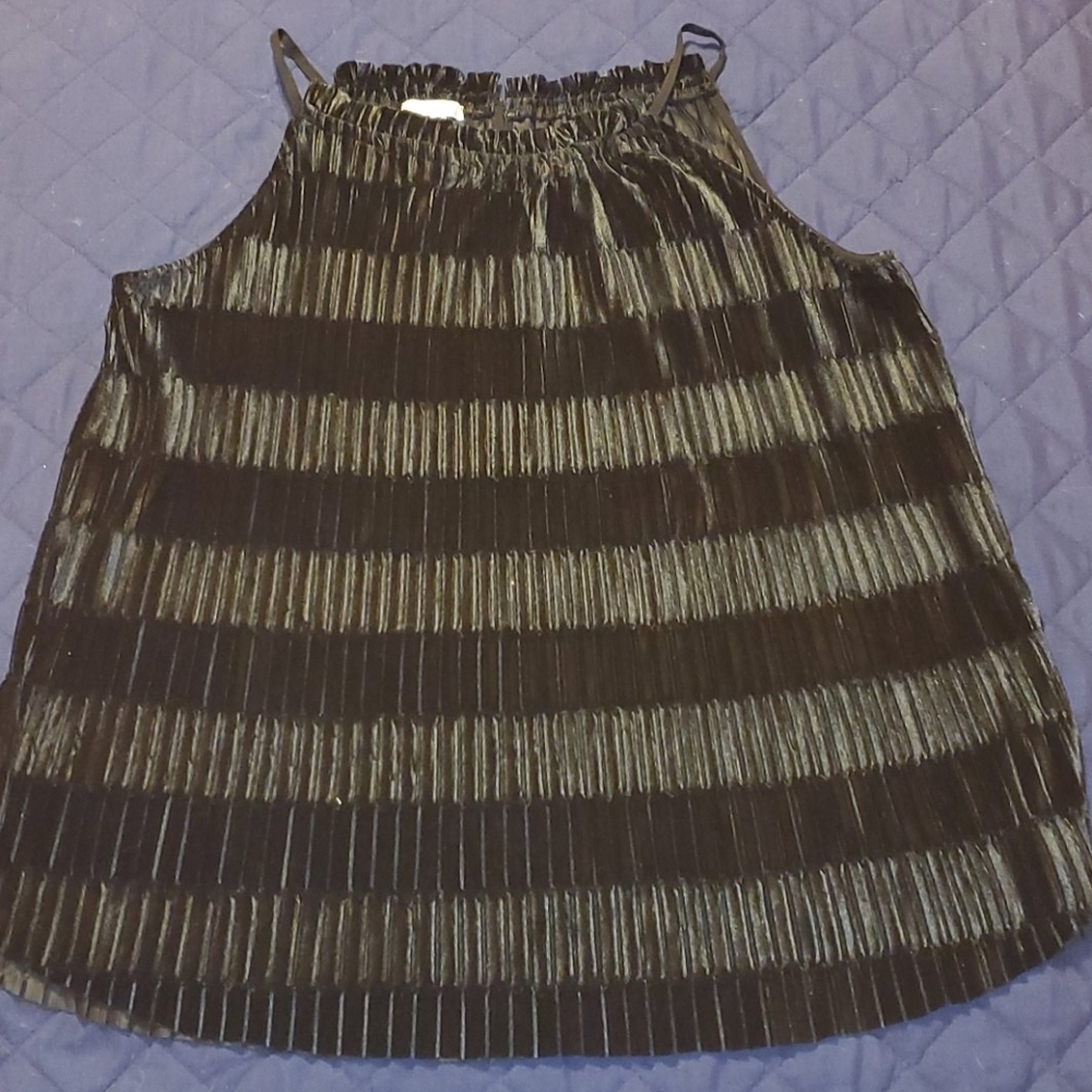 Maurices top